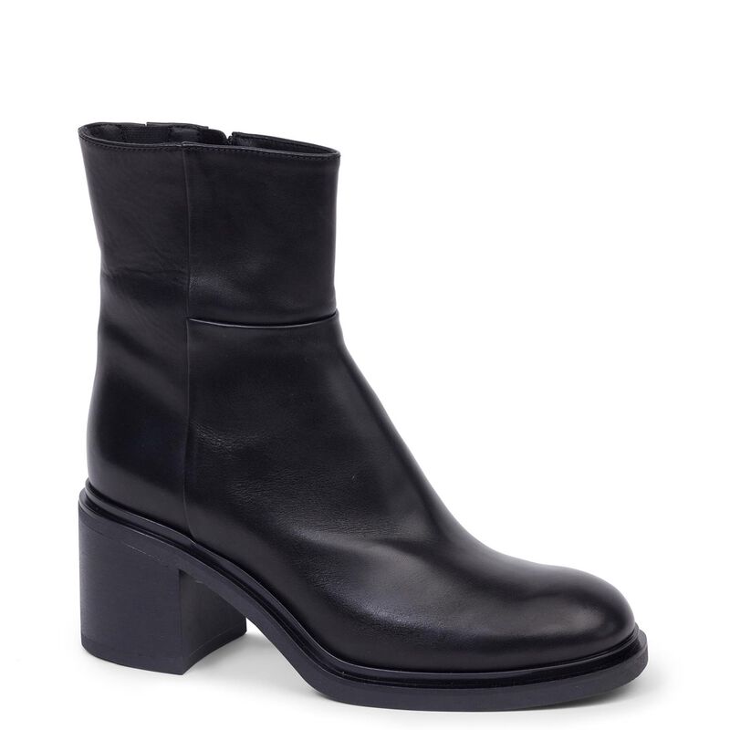 Kathryn Wilson Sylvie Boot image number 3